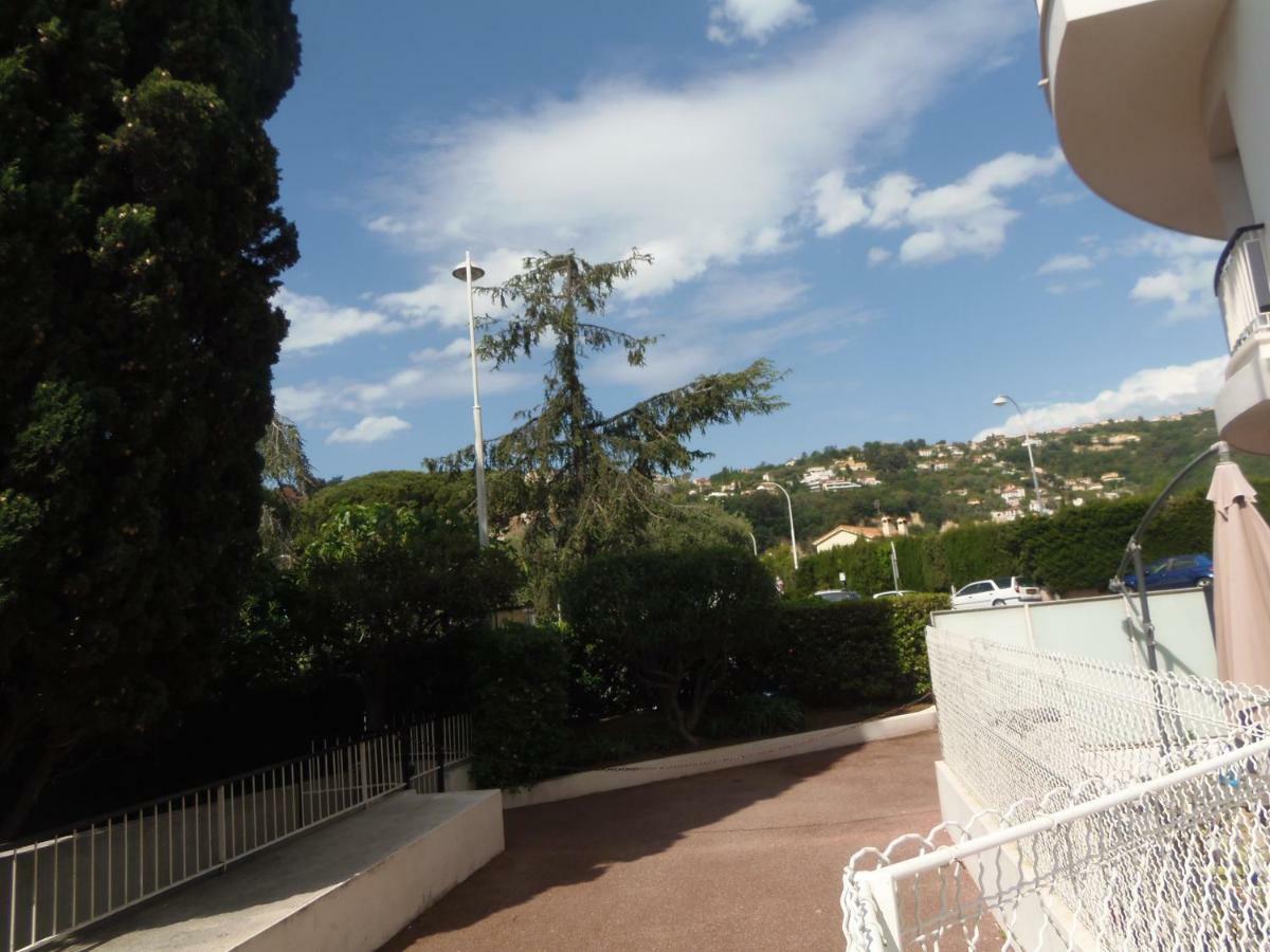 Joli Studio Calme Avec Terrasse Apartment Nice Exterior photo